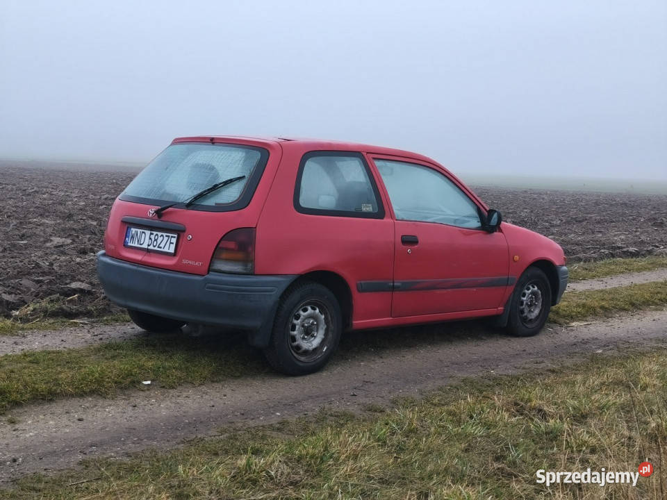 Toyota Starlet 1997r 14 Benzyna Tanio Możliwa Warszawa sprzedam
