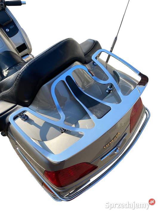 Honda Goldwing GL1800 Bagażnik płaski chrom nowy Myje sprzedam