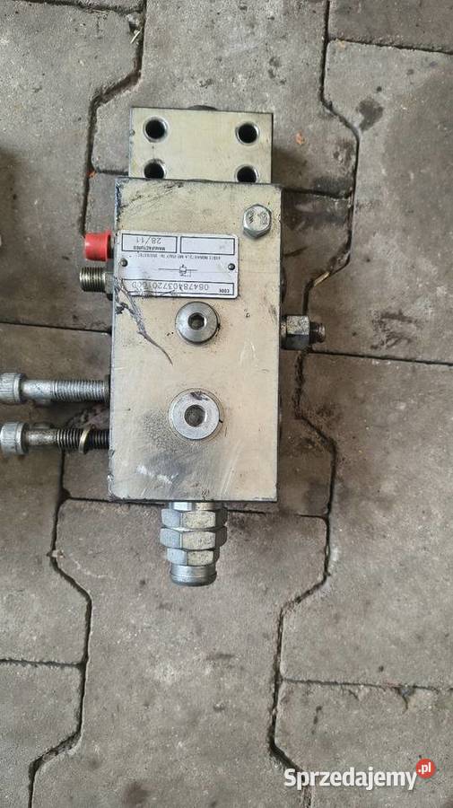 Zawór Zamek Siłownika DOOSAN Dx140w Układ hydrauliczny Staszów