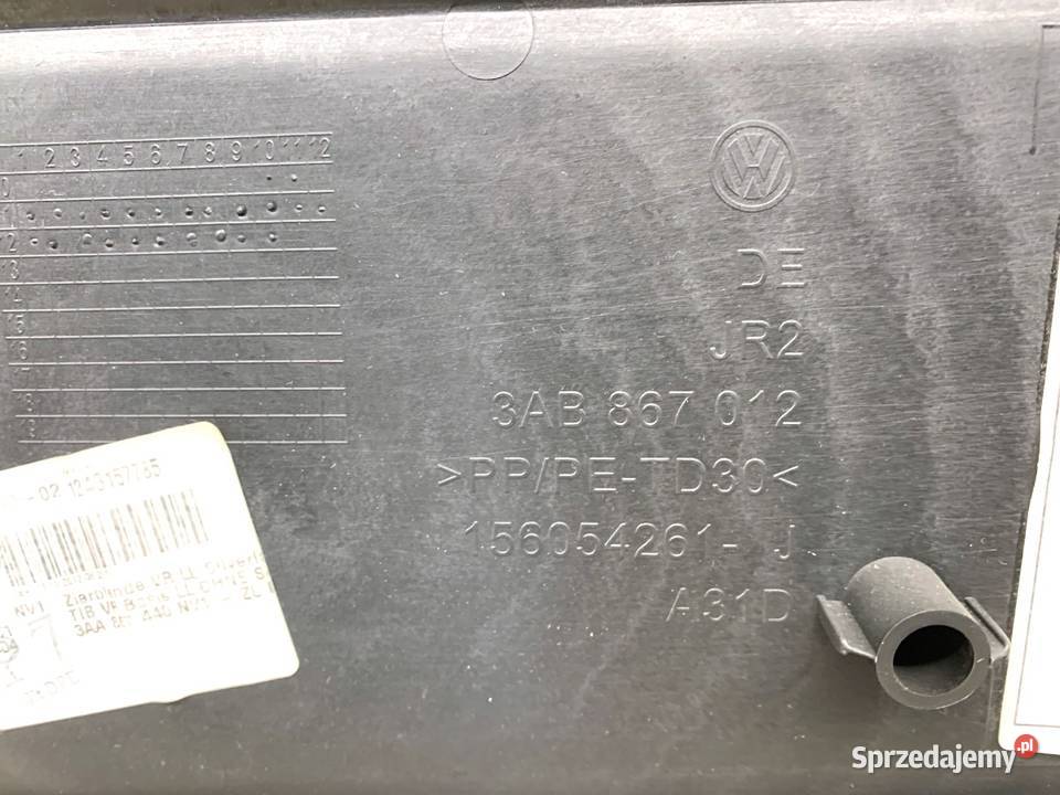 BOCZEK DRZWI PRAWY PRZÓD VW PASSAT B7 Kombi 1015 osobowe