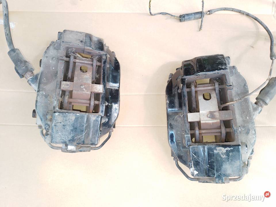 Komplet zacisków Brembo 4 tloczki z BMW e38