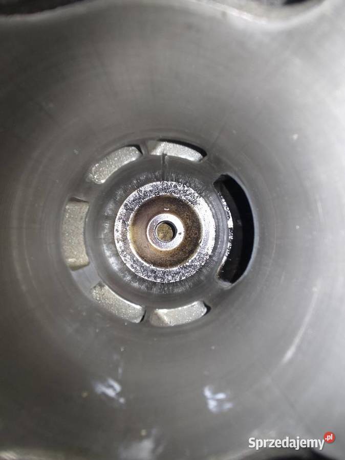 DT 125 zawór wydechowy cylinder głowica części Rybczewice Pierwsze