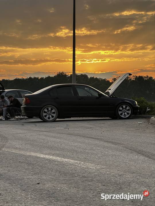 BMW 323i 170