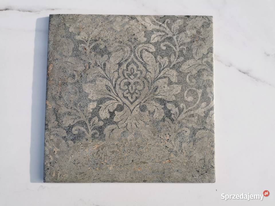 Włoskie płytki gresowe Cascine 25x25 Poskwitów