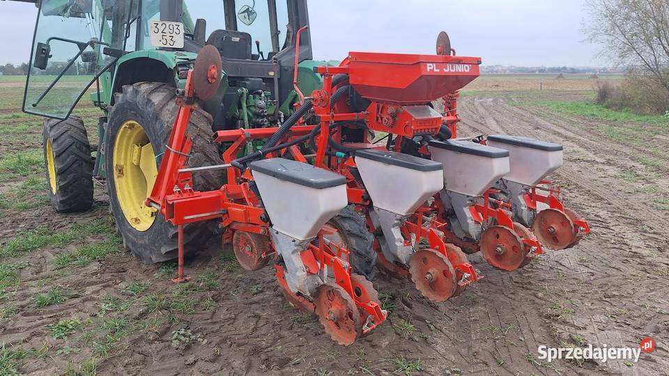 Siewnik do kukurydzy 4 rzędowy kuhn stopkowy Czołowo