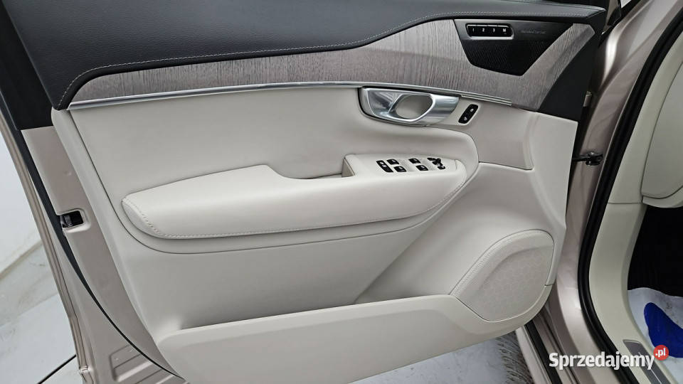 Volvo XC 90 T8 AWD PlugIn Plus Bright 7os Z Warszawa