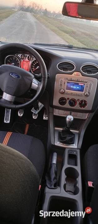 Sprzedam Forda Focusa lifting benzyna Focus Młynary
