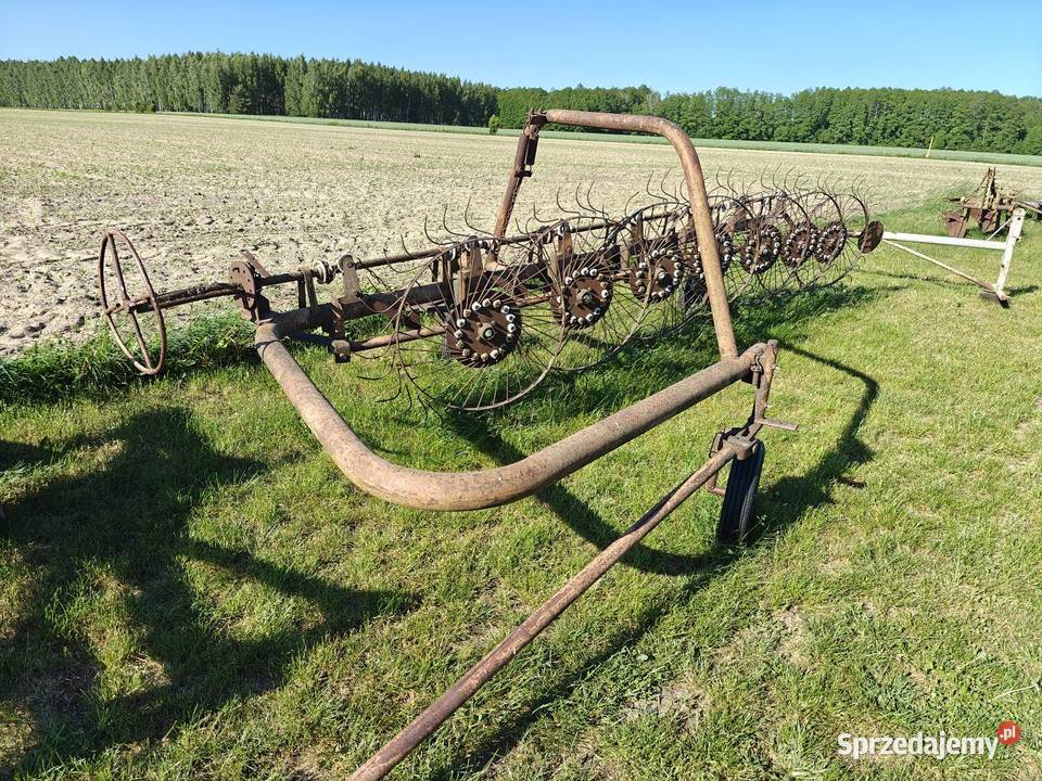 Zgrabiarka 7 Gwiazdowa Agromet Z211 nieuszkodzony
