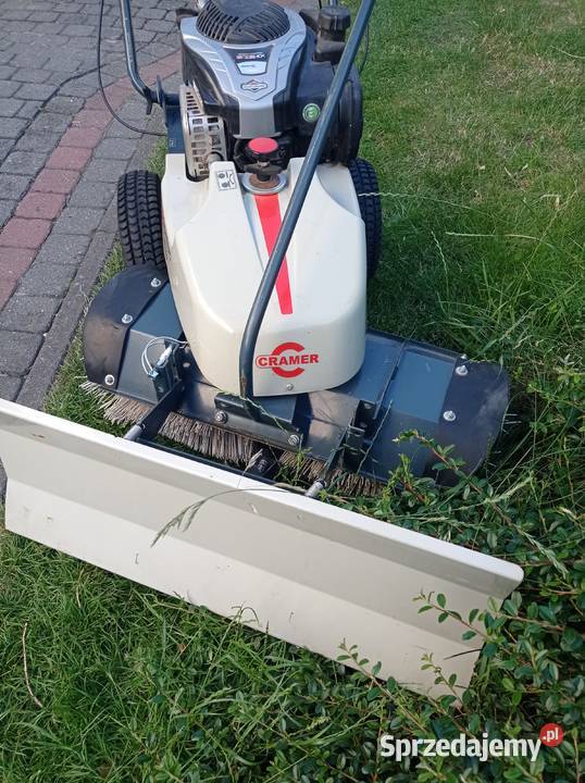 Zamiatarka Cramer do obory chlewni Powidz sprzedam
