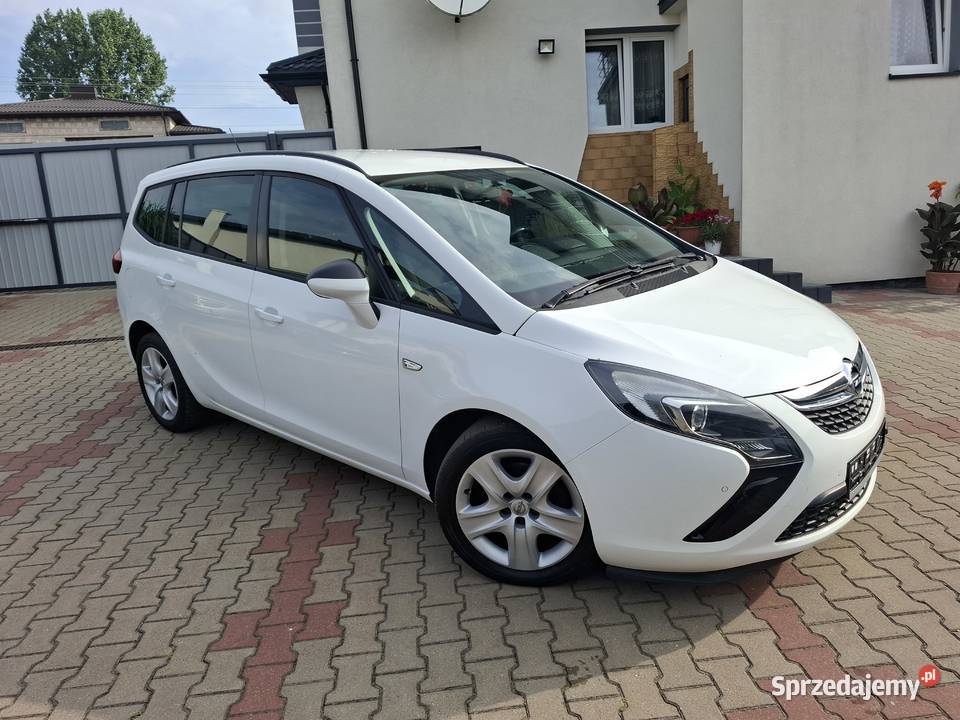 Opel Zafira 14 Benzyna 140Serwis podgrzewane fotele sprzedam