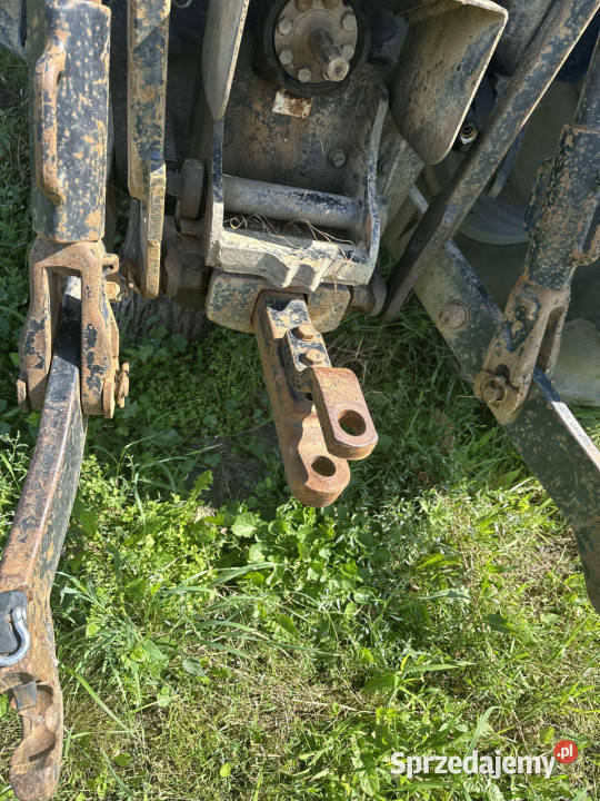 Zaczep polowy Hitch Massey Ferguson claas