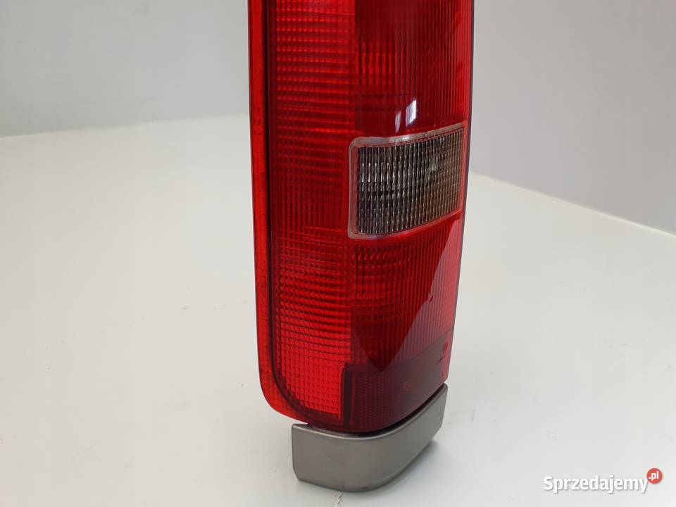 Volvo V70 I XC70 9600r TYLNA LAMPA LEWA lewy tył Lampy tylne