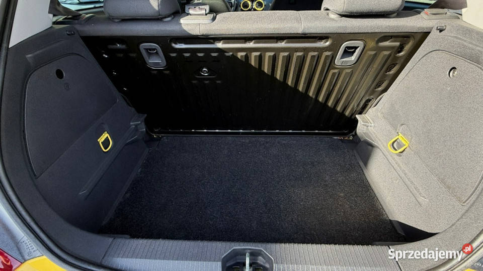 Opel Corsa Benzyna Zarejestrowany Ubezpieczony D Rok produkcji 2013 Corsa Samochody osobowe Elbląg