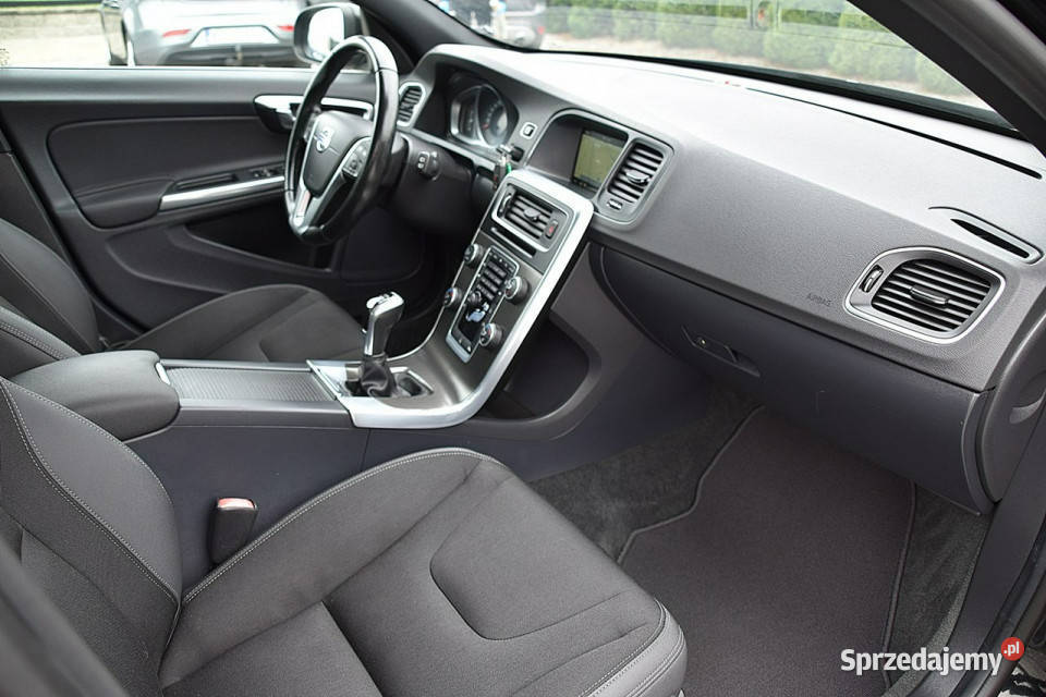 Volvo V60 20D4 184 Półskóra Led Navi Xenon Nowe Kucice