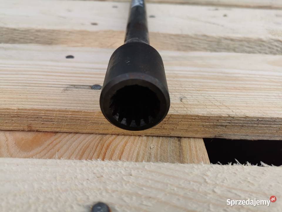 Wałek napędu pompy hydraulicznej Holland LM 410 sprzedam