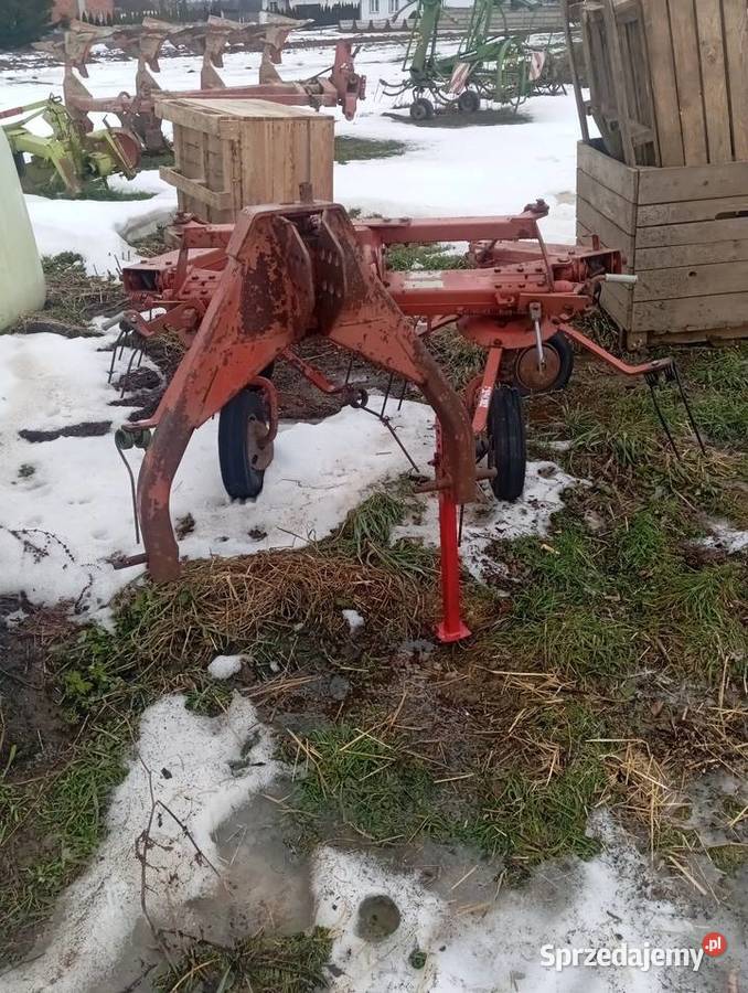 Przetszasarka Zgrabiarki i przetrząsacze świętokrzyskie Baćkowice