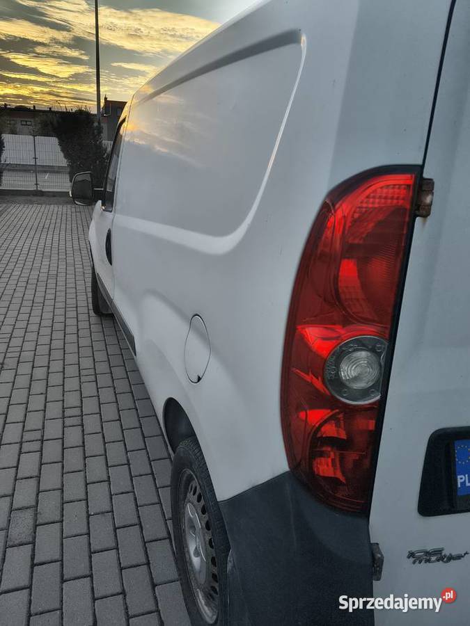 Fiat Doblo uszkodzony silnik Łańcut