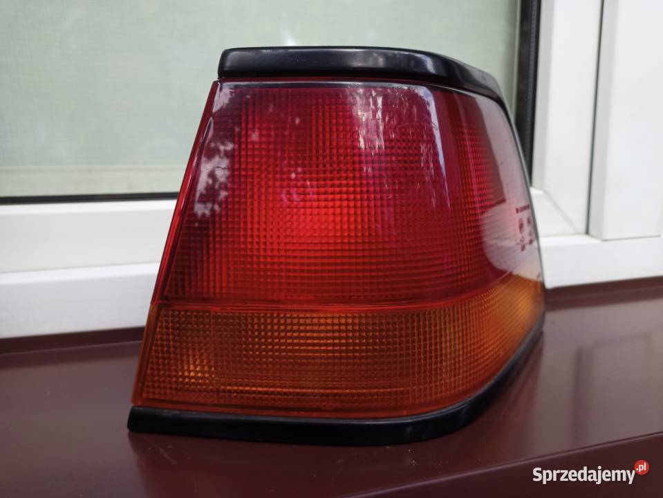 Daewoo Espero lampa tył tylna prawa narożna w Sieradz