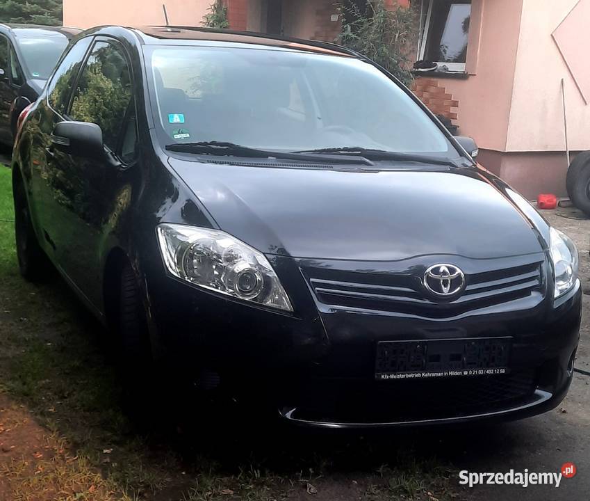 Toyota Auris 1 3 benzyna 2012r lakier metallic Piła