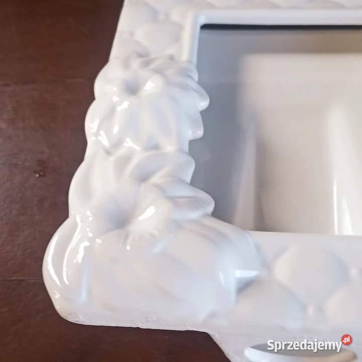 Porcelanowa stojąca ramka na zdjęcia Porcelana i szkło pomorskie Gdańsk