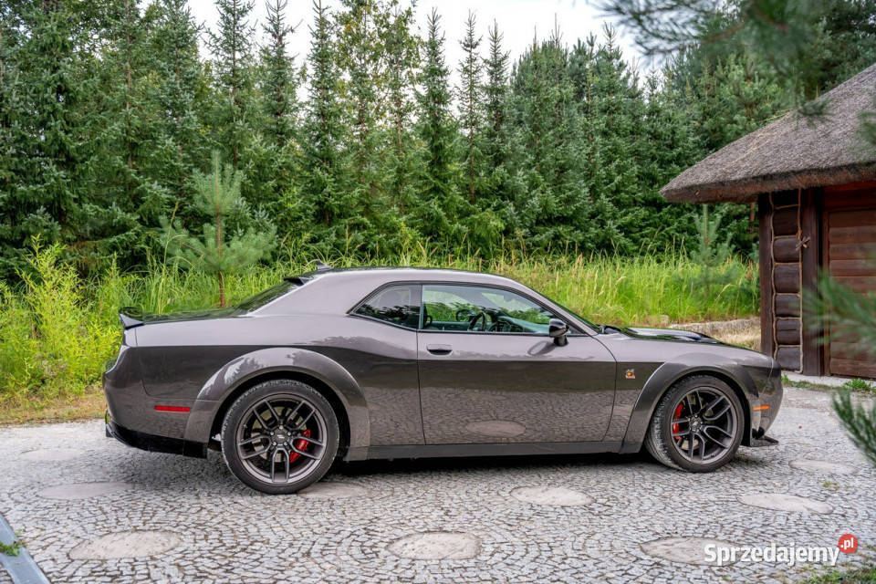 Dodge Challenger RT Scat Pack 64 V8 HEMI 492