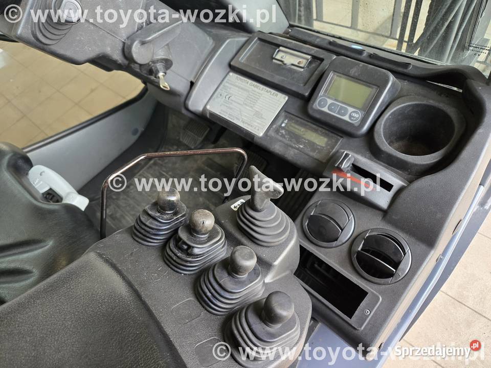 Wózek widłowy TOYOTA 8FDF15 KABINA 1800 mth śląskie Mysłowice