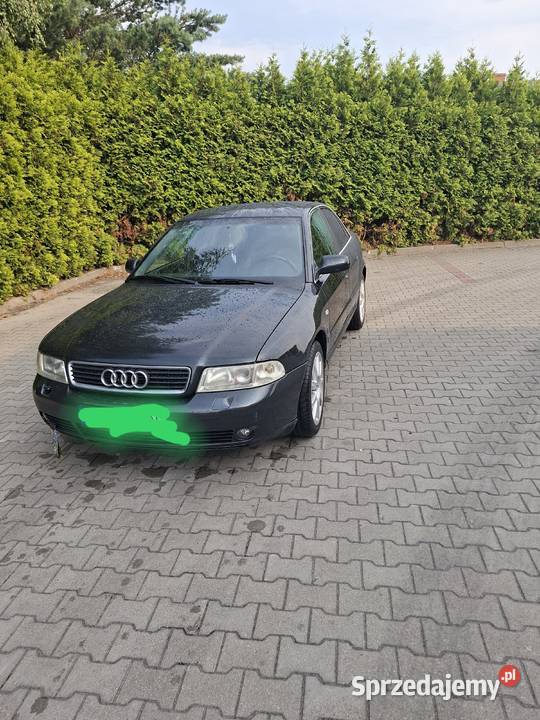 Sprzedam Audi A4 b5 sedan 18 125 koni benzyna Cyców