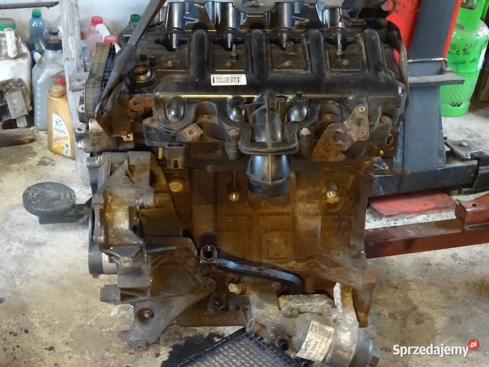 SILNIK 25 CDTI DTI opel vivaro renault trafic Parcice