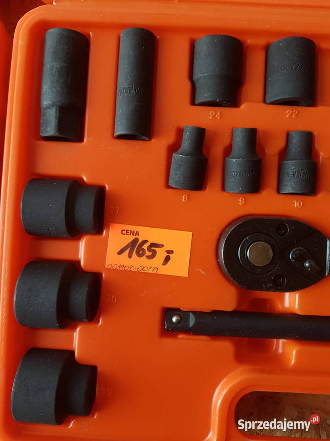 Zestaw kluczy nasadowych i płaskooczkowych 37 el Głogowa