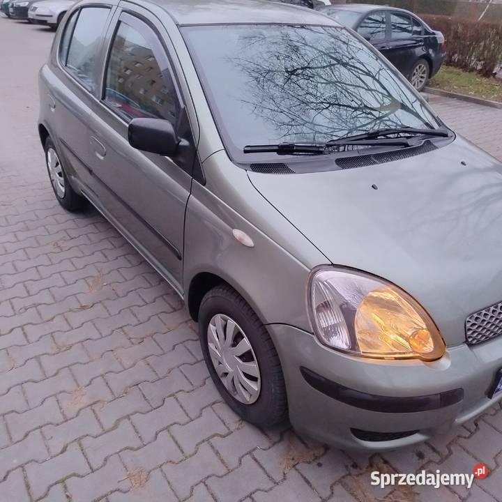 Toyota Yaris 10 benzyna gaz długie opłaty śląskie