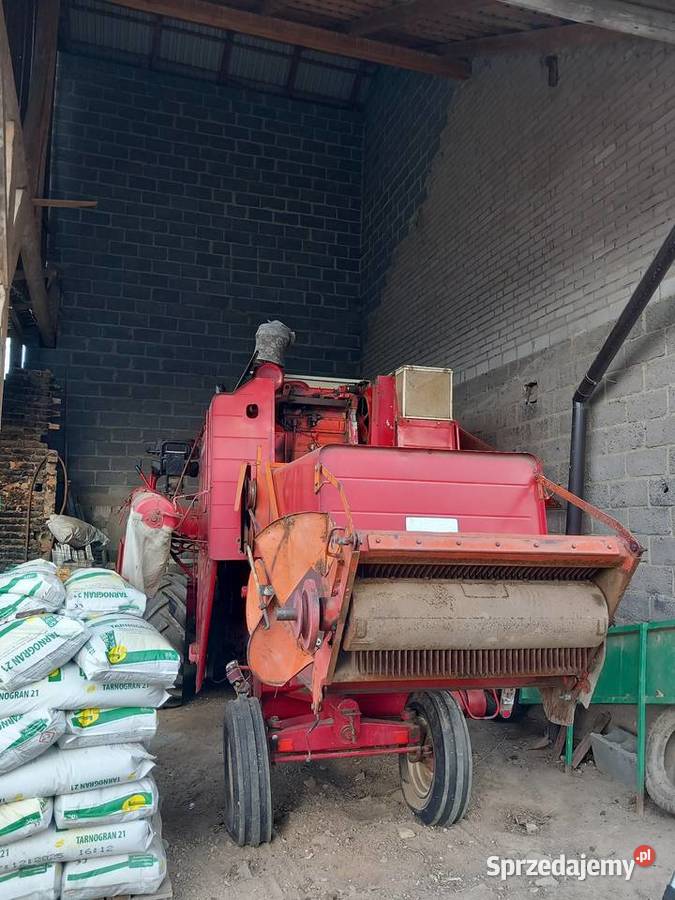 Kombajn zbozowy International 321 Lelowice-Kolonia