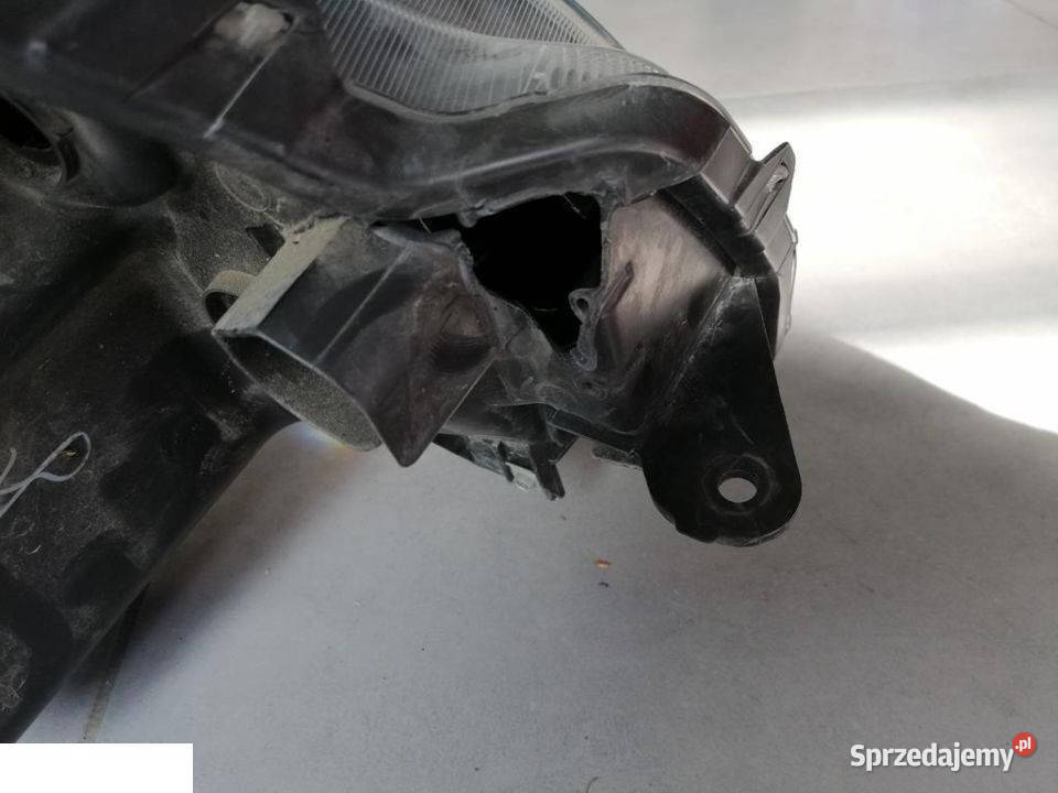 SUZUKI VITARA III REFLEKTOR LEWY FULL LED Kozubszczyzna sprzedam