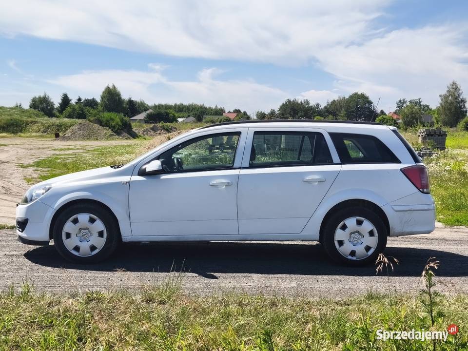 Opel Astra 2005 16 benzyna 238 przebiegu Astra Łuków