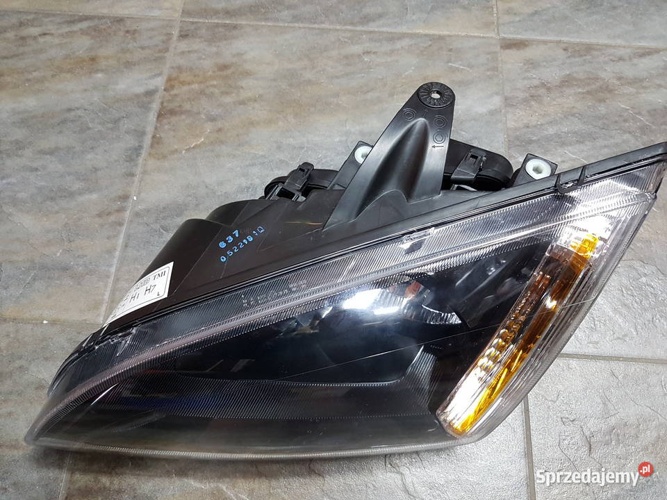 FORD FOCUS II REFLEKTOR LEWY PRAWY LAMPA PRZOD Turek sprzedam