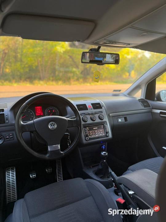 Volkswagen Touran14T7OsóbLiftAluZadbanyZamiana elektryczne szyby Częstochowa