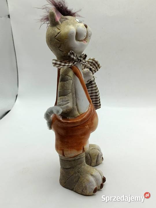 Figurka ceramika uśmiechnięty kotek podróżnik Wyposażenie wnętrz Zamość