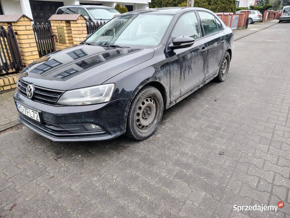 Volkswagen Jetta 2017 szkoda zalaniowa wspomaganie kierownicy Poznań