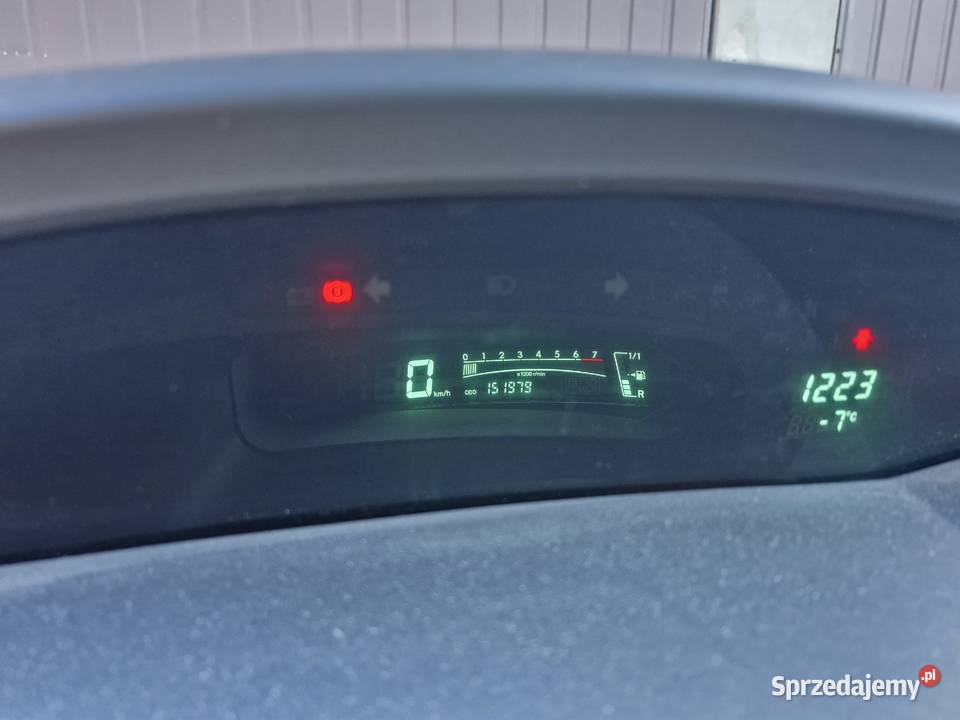 Toyota Yaris 13 benzyna 2006 5D Ponętów Dolny