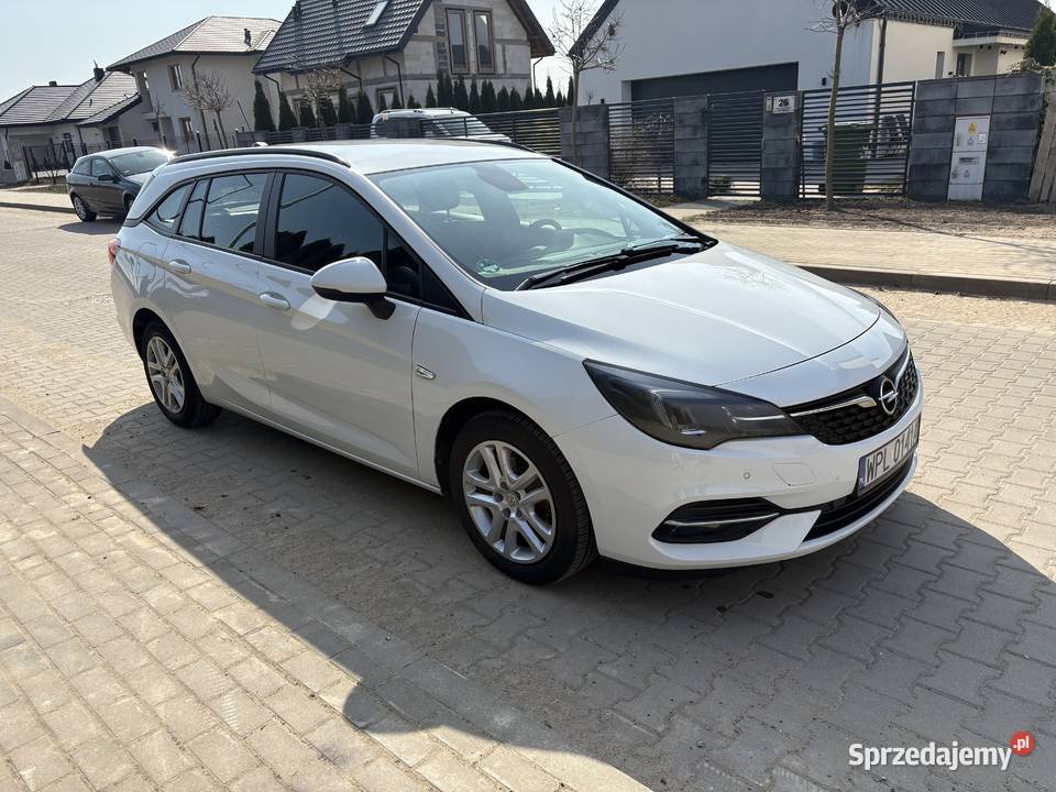 Opel Astra K niski przebieg Rok produkcji 2021 Gąbin