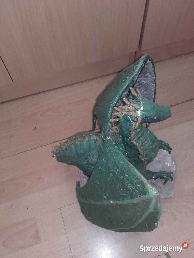 Smoczyca z gipsu sprzedam