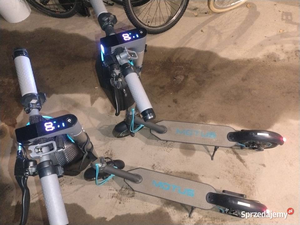 2x Motus Scooty 10 hulajnoga elektryczna 2025r Zaklików