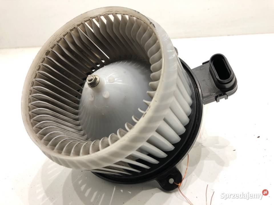 DMUCHAWA NAWIEWU MITSUBISHI OUTLANDER III Wentylacja