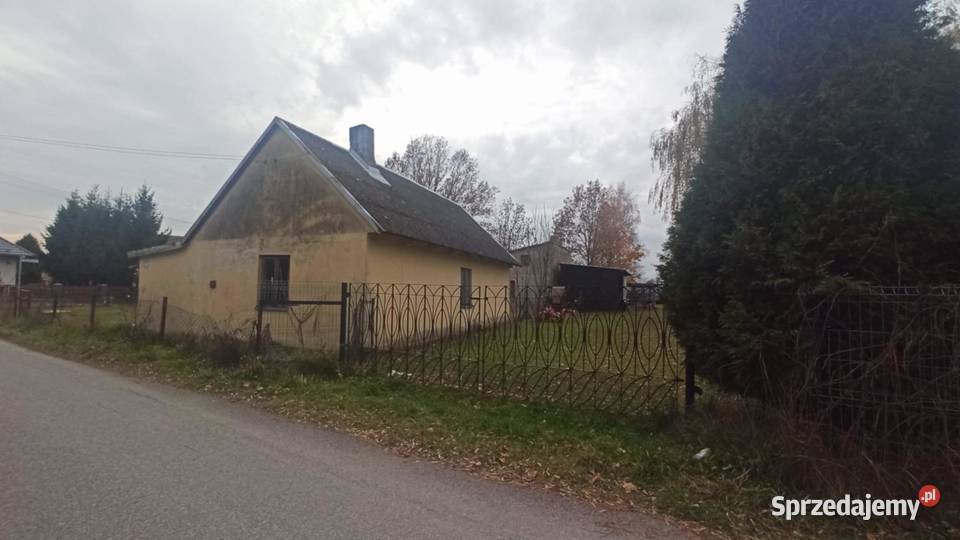 Dom z zabudowaniami gospodarczymi w Dziebałtowie świętokrzyskie Stary Dziebałtów