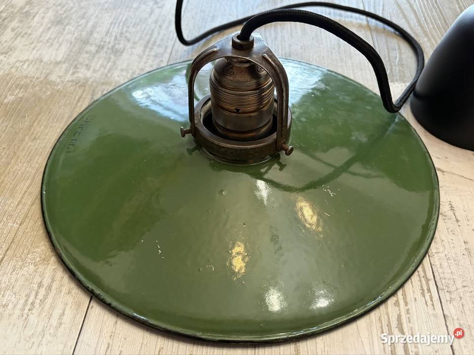 Lampa industrialna metalowa emaliowana wisząca Antyki Chudów