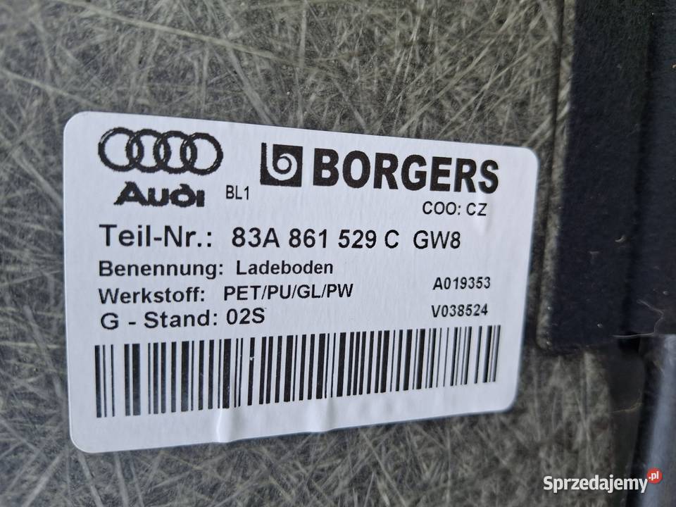 Półka bagażnika wykładzina AUDI II Q3 FL Półki tylne sprzedam