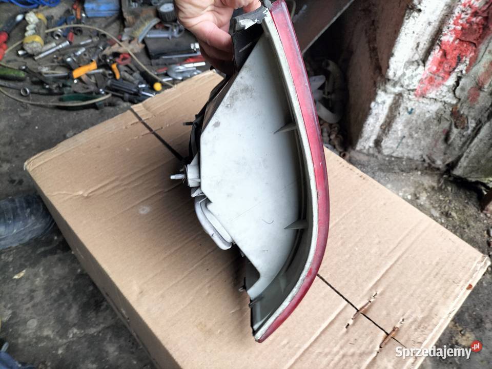 LAMPA TYŁ TYLNA PRAWA OPEL ASTRA II G 90521544 lubelskie Kamień-Kolonia sprzedam