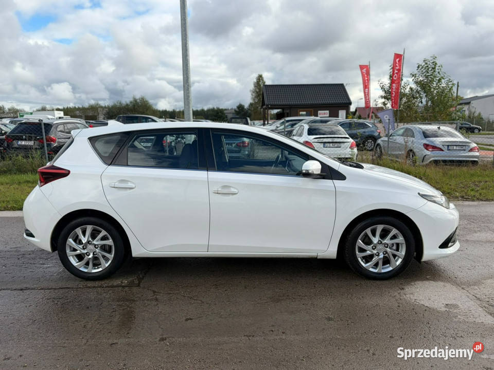 Toyota Auris ledy duza navi kamera cofania II