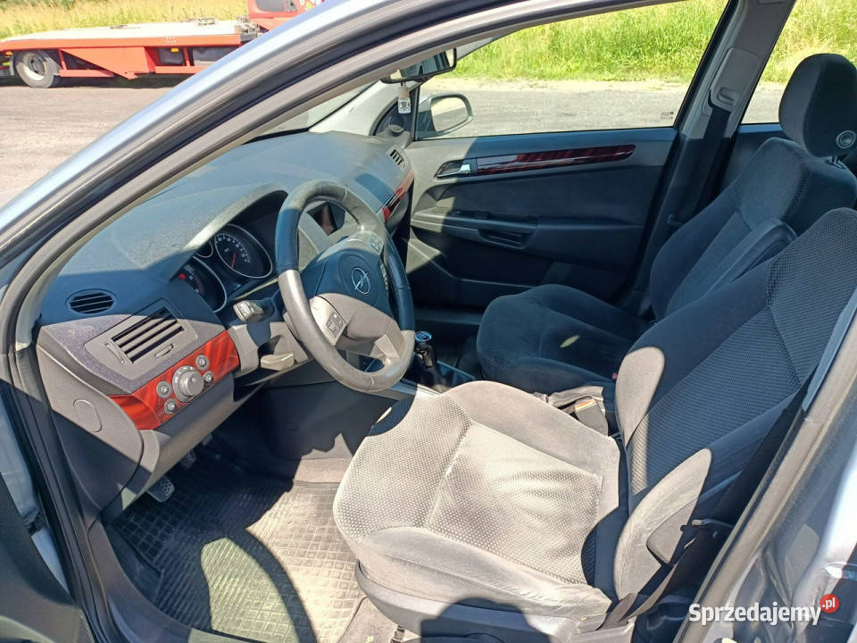 Opel Astra Opel Astra 17CDTI 101 04r H 20042014 101KM Tarnów