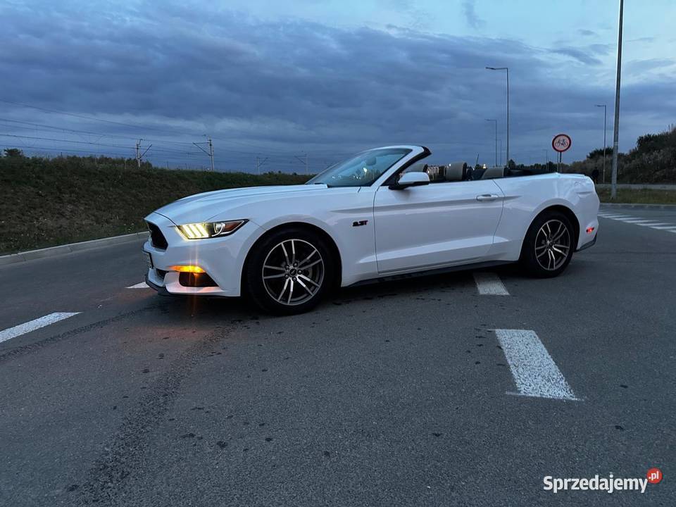 Ford Mustang 2017 23 313 koni cabrio poduszka powietrzna Radom
