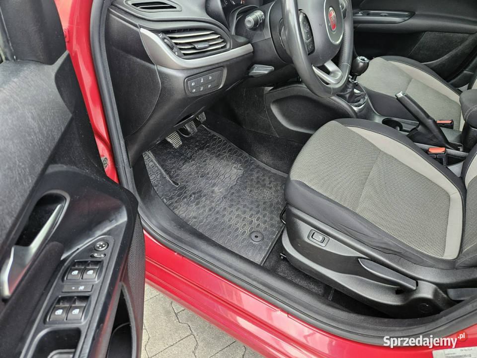 Fiat Tipo Nawigacja Serwis II 2016 Zarejestrowany w Polsce Rybnik sprzedam